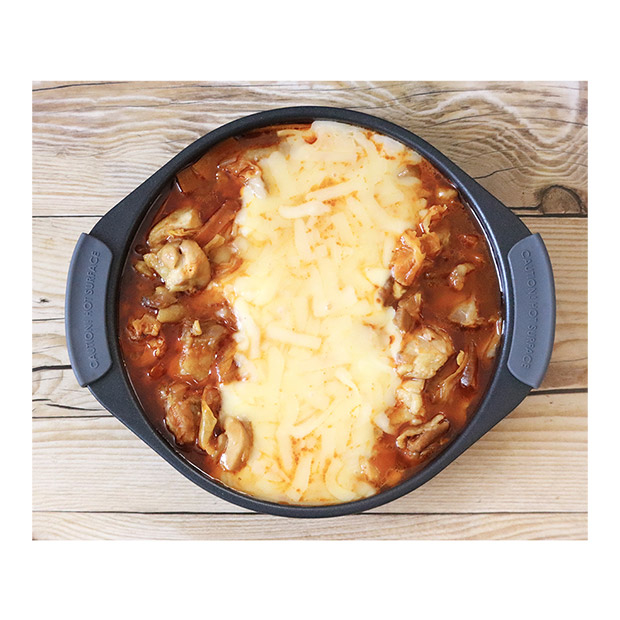 ＜ブラックフライデー＞【サクセスアジア】レンジクッキング丸鍋　ベージュ（SA037BG）